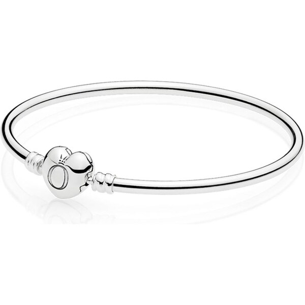 PANDORA náramok Moments strieborný pevný so zapínaním v tvare srdca s 58185186