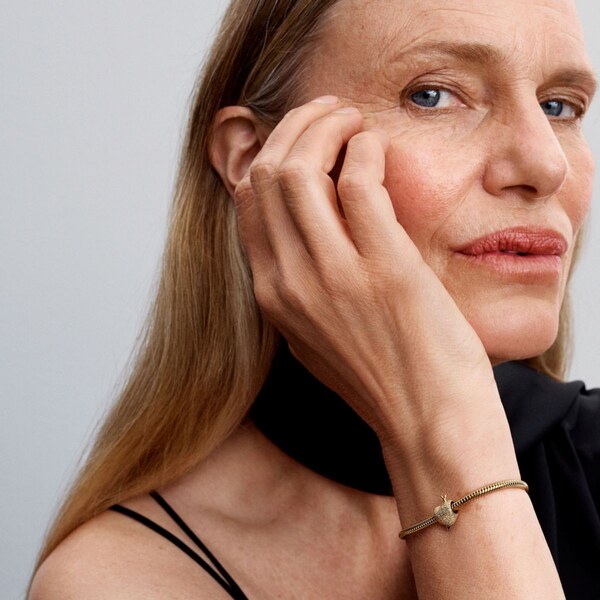 PANDORA prívesok Amorové srdce 61458063