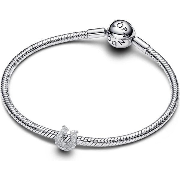 PANDORA mini prívesok Podkova s textúrou 65245801