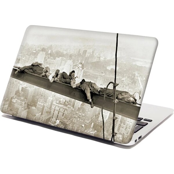 Sablio Samolepka na notebook Ležiaci stavbári na traverze 65102082