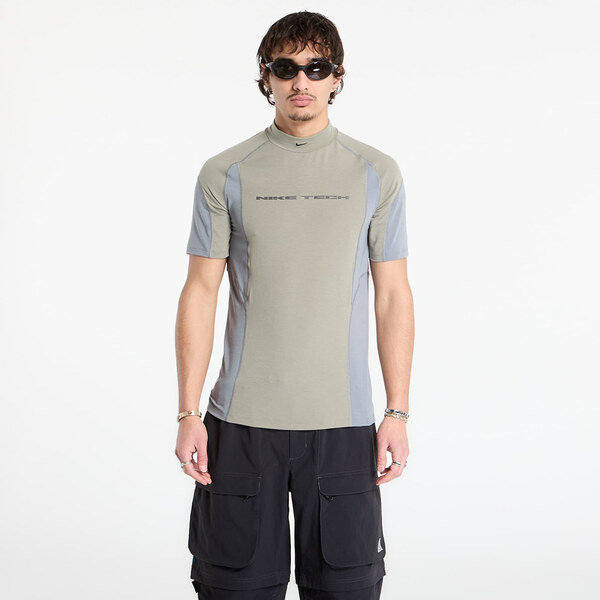 Tričko Nike Mens Dri-FIT Short-Sleeve Base Layer Light Army/ Cool Grey 66675055
