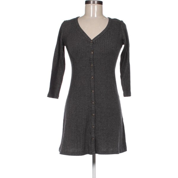 Šaty Stradivarius 66699504