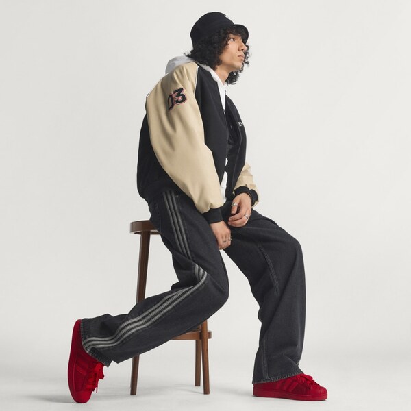 Adidas DENIMOVÉ NOHAVICE FIREBIRD ADICOLOR 66788853