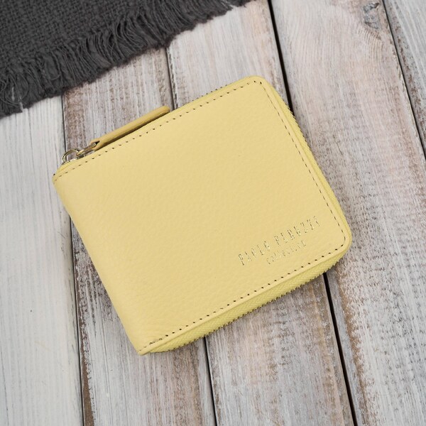 Paolo Peruzzi Malá kožená dámska peňaženka s RFID | žltá KV-04-YL 66712360
