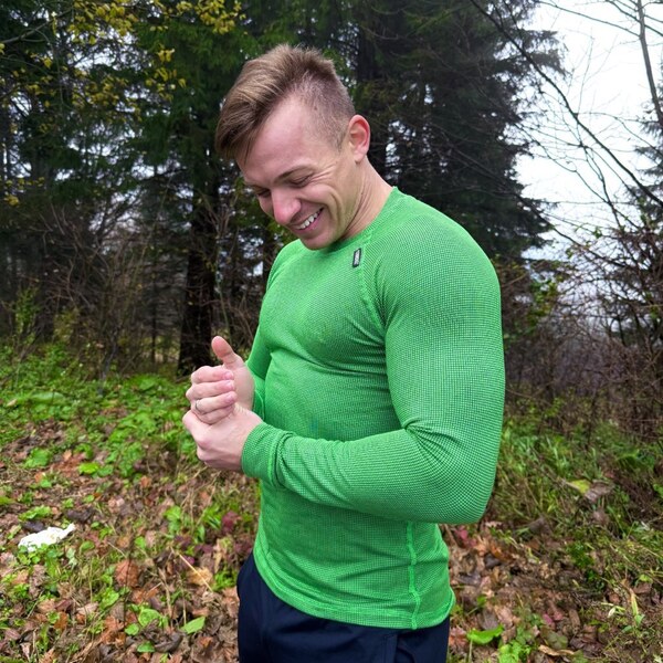 TERMOVEL Zelené pánske termo tričko z modalu 66801183