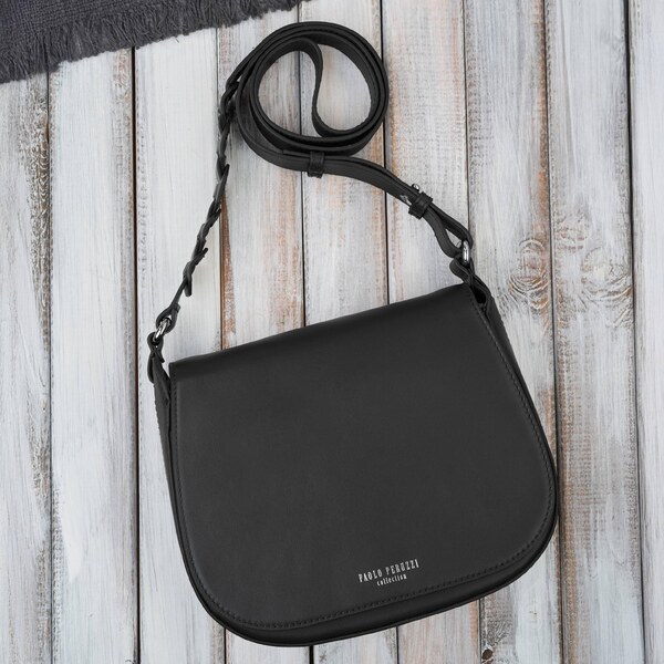 Paolo Peruzzi Dámska kožená taška cez rameno z hladkej kože | čierna 66887812