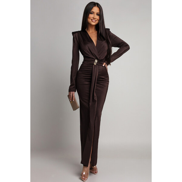 miadresses.sk Hnedé priliehavé šaty s hlbokým výstrihom 66890796