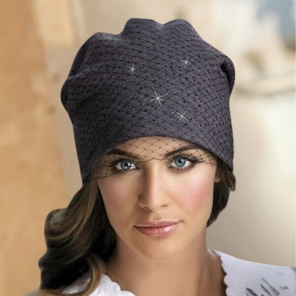 KRUMLOVANKA Elegantná dámska bavlnená čiapka s francúzskym závojom W 66926206