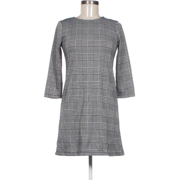 Šaty Stradivarius 66988601