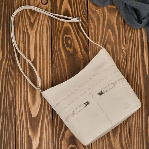 Paolo Peruzzi Priestranná kožená taška cez rameno pre ženy | béžová AY 67123243