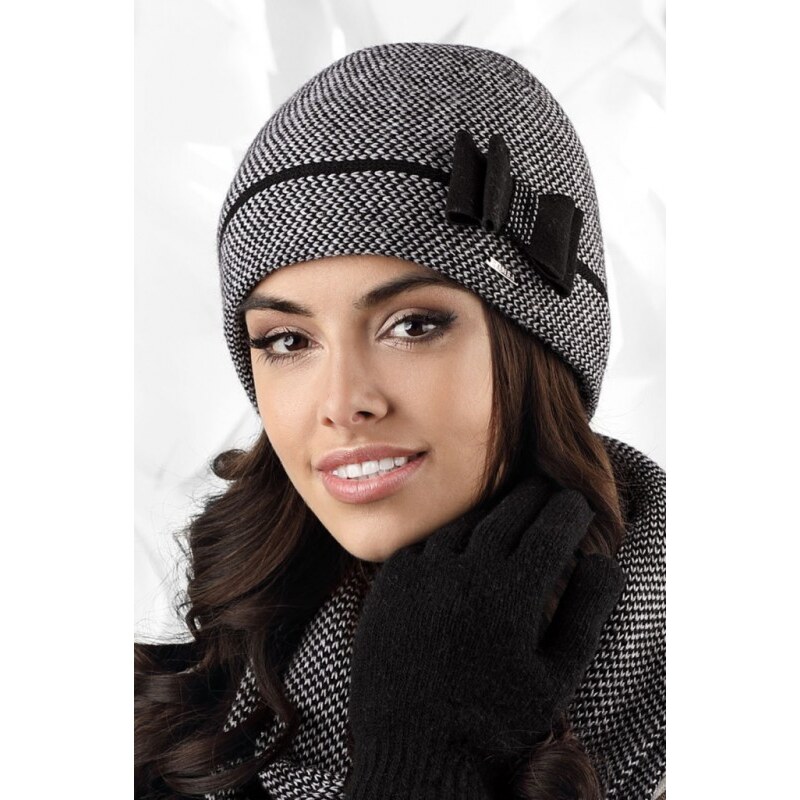 Kamea Čierna elegantná dámska čiapka na zimu s mašličkou Bolonia, 46987496