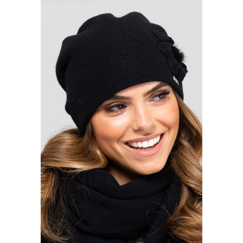 Kamea Čierna dámska čiapka s kvetom Nebraska, Farba čierna 15218021