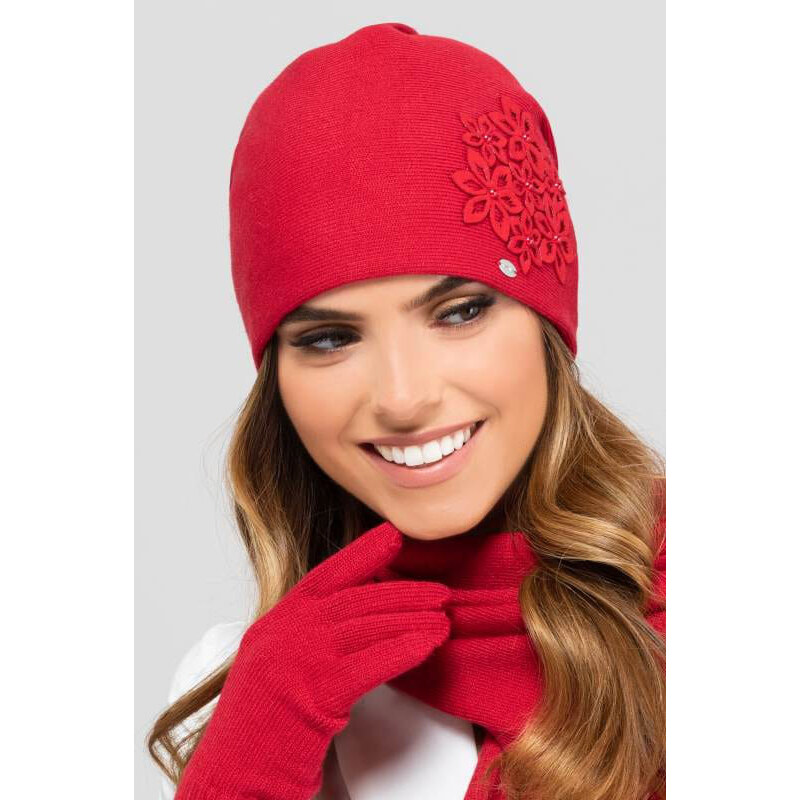Kamea Červená elegantná dámska čiapka s kvetinkami Malaga, Farba 66262616