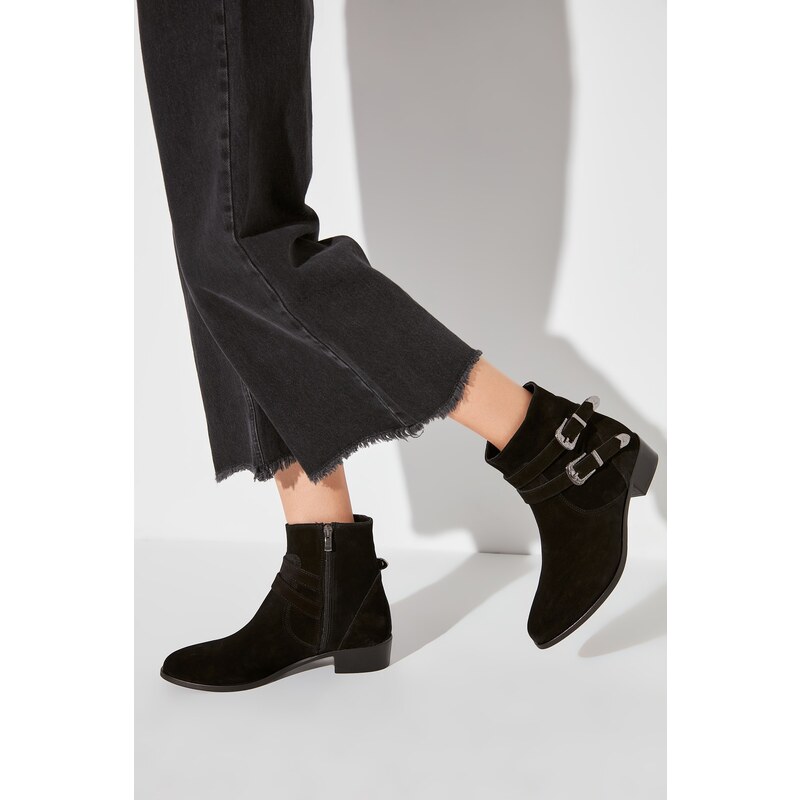Dámske čižmy a členkové čižmy z pravej kože v čiernej semišovej farbe 50613303