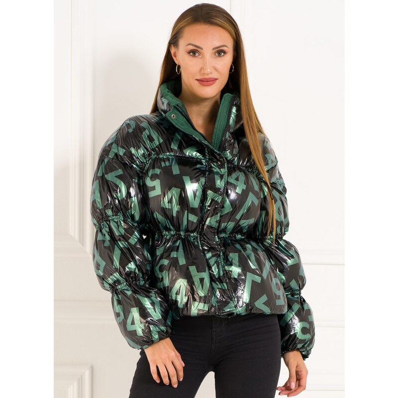 Due Linee Dámska krátka oversize metalická bunda s potlačou - zelená 19086915