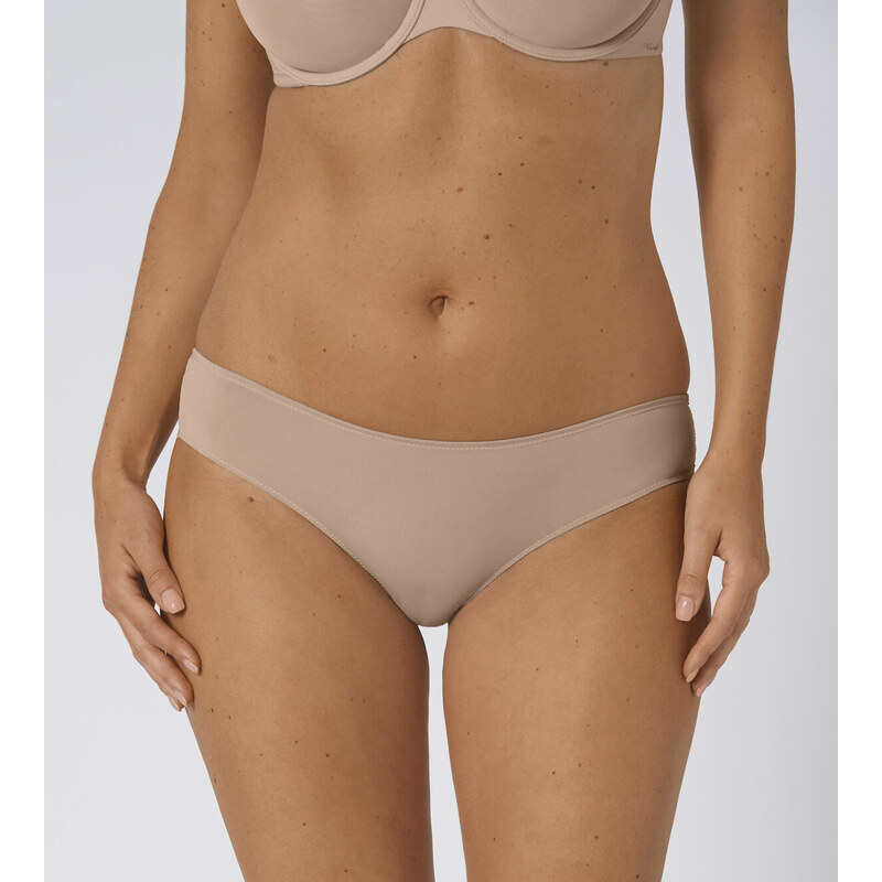 Tangá Lovely Micro Brazilian String telová - TRIUMPH 43895501