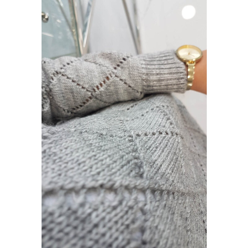 MladaModa Sveter s perforovaným vzorom a stojačikom model 2020-18 šedý 58163871