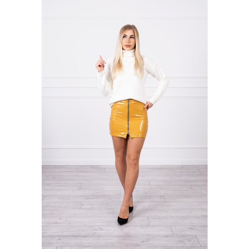 MladaModa Minisukňa s lesklým vzhľadom model 9155 horčicová 43383347
