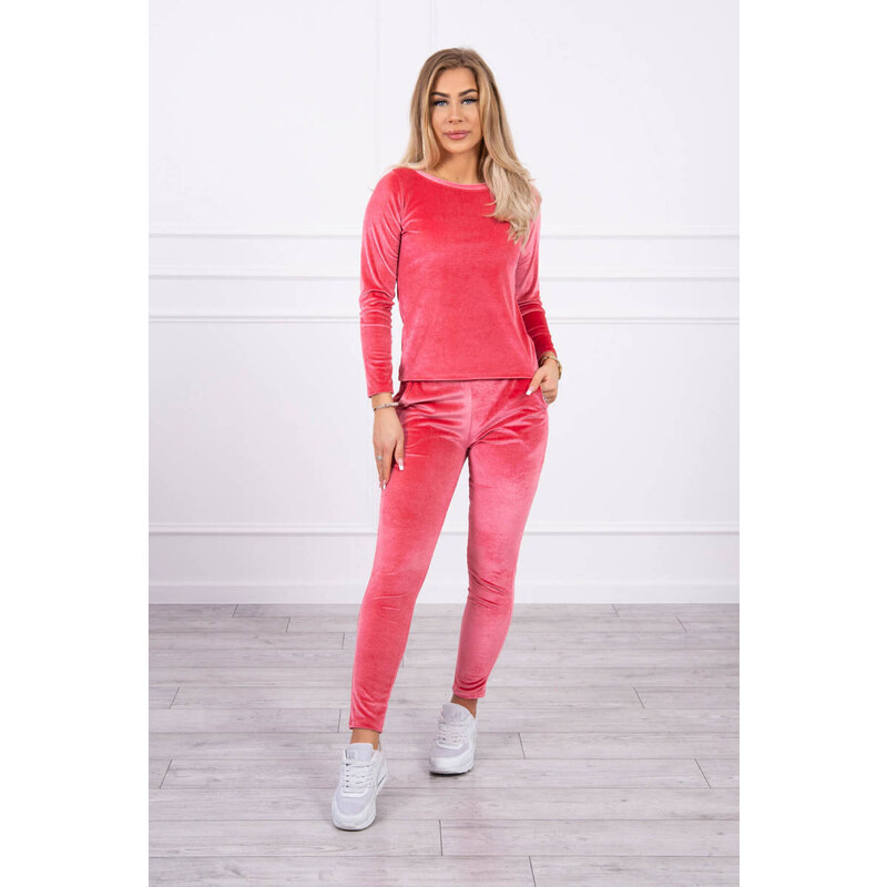 MladaModa Velúrová tepláková súprava s nariasením vzadu model 9246 66338088