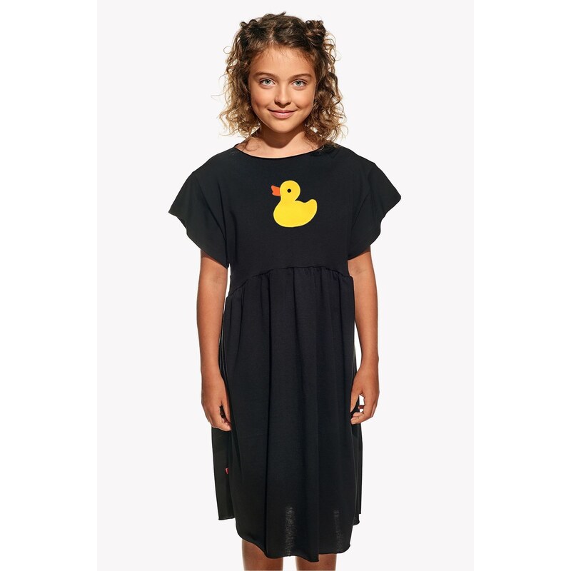 Piskacie Dievčenské šaty s kačičkou, farba čierna, veľkosť 104