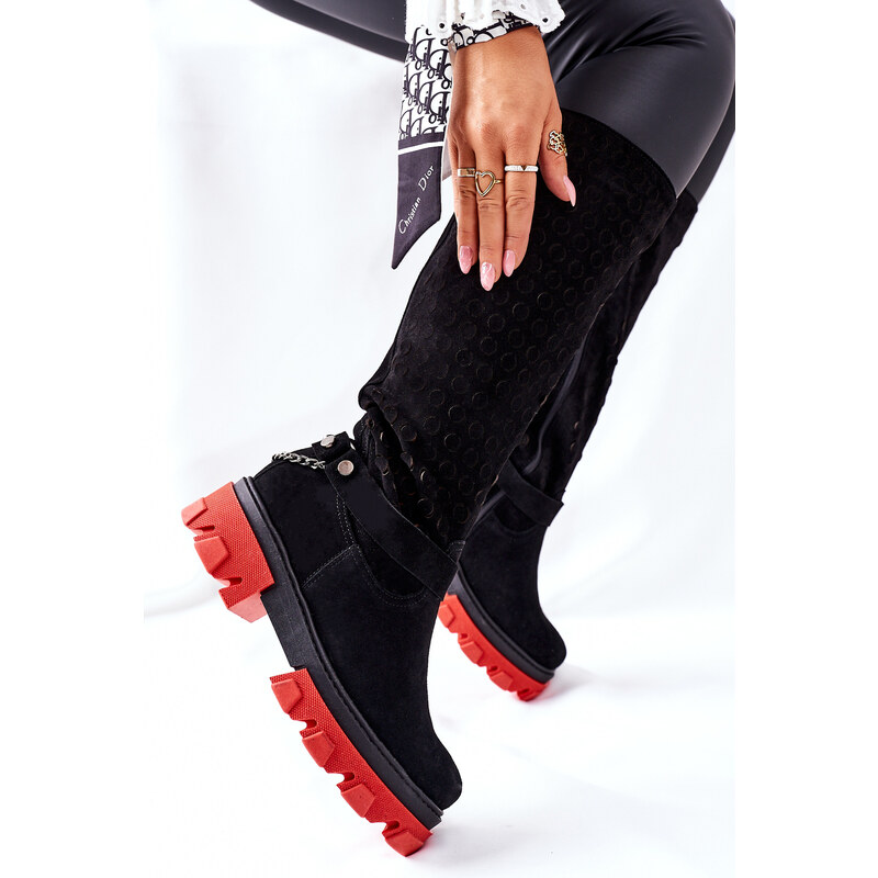 Čierne dámske semišové čižmy s retiazkou a červenou platformou Lewski Shoes