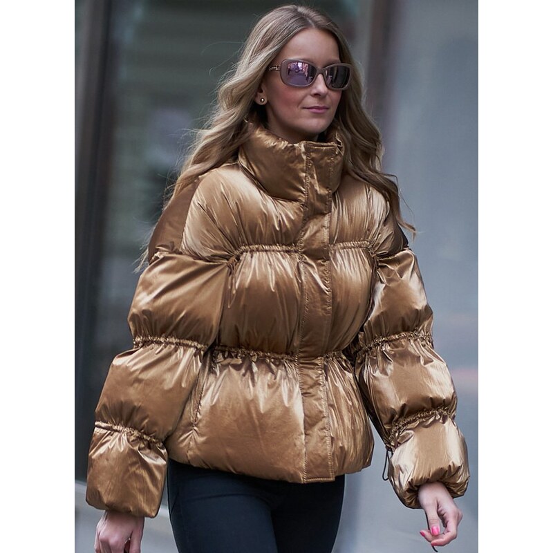 Due Linee Dámska krátka oversize metalická bunda - zlatá 19086907