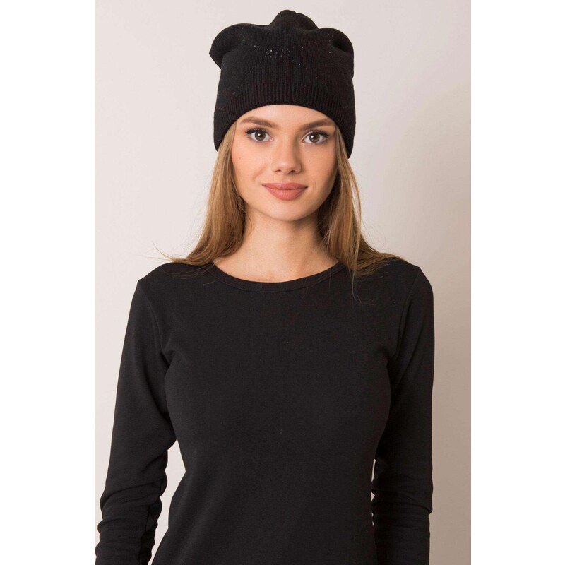MladaModa Dámska čiapka so zirkónmi model 0317 čierna 28090176
