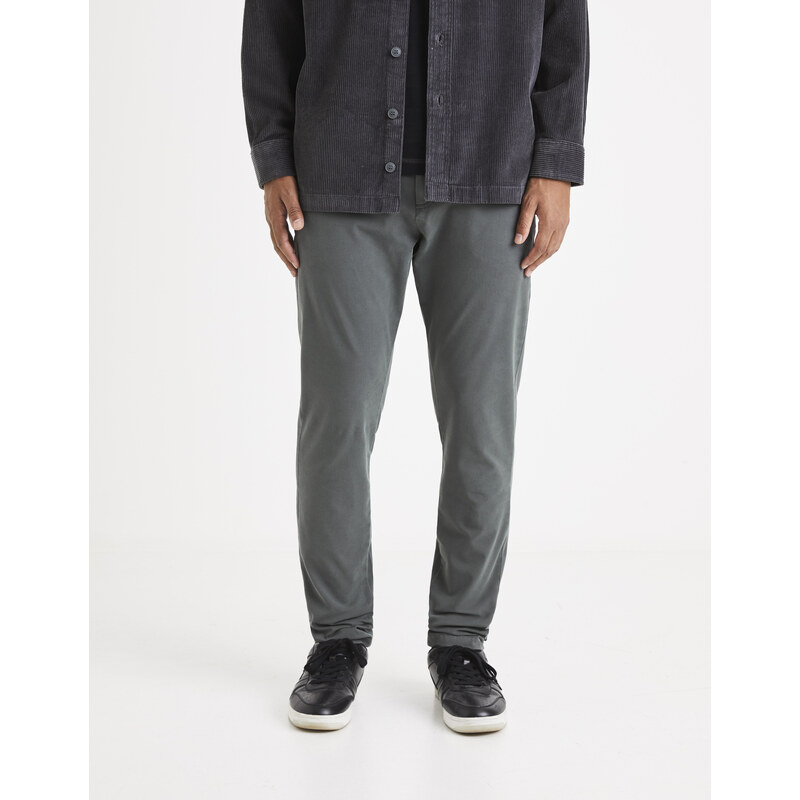 Šedé pánske skrátené nohavice Celio 50506900