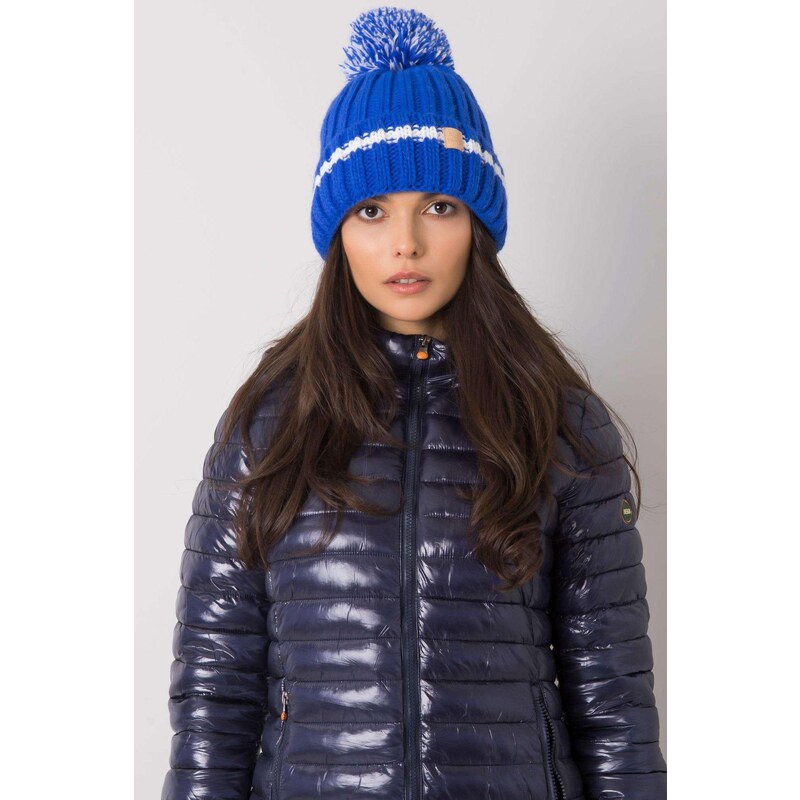 MladaModa Dámska čiapka s brmbolcom model 3592 kráľovská modrá 28090162