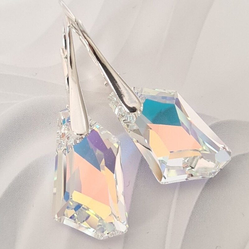 MSPERK Elegantné dámske strieborné náušnice Made with Swarovski Crystals - Crystal Aurore Boreale