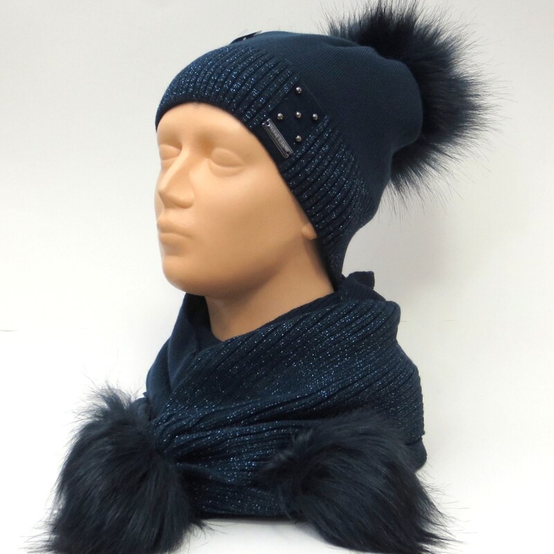 Dámsky set zateplená čiapka a šál s brmbolcami- tmavomodrý 28818723