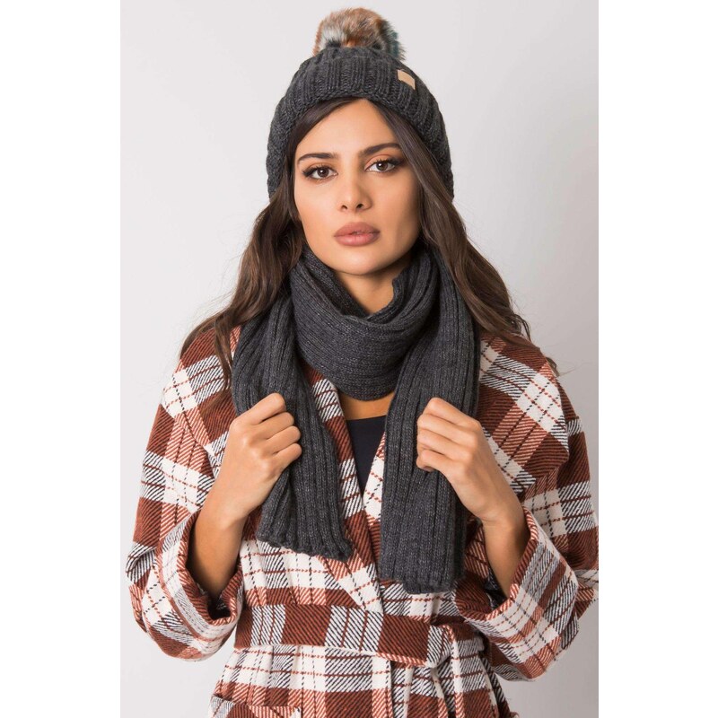 MladaModa Komplet - dámska čiapka s kožušinkovým brmbolcom + šál 7140 35319569