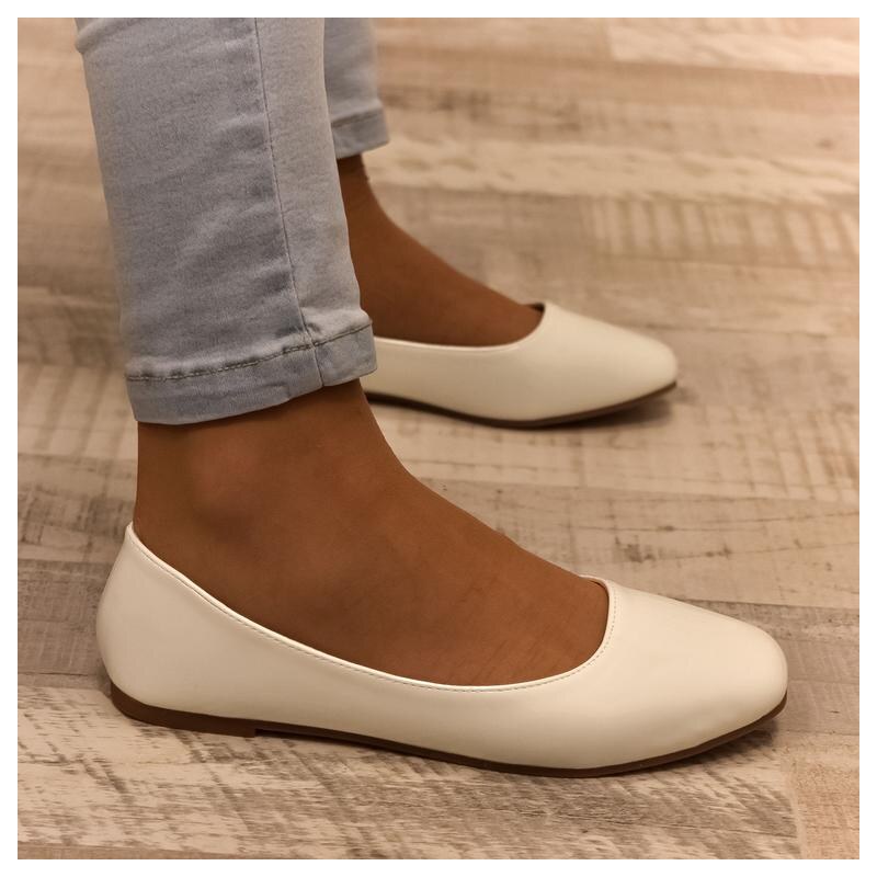 SS Dámske biele lakované baleríny AMÍNA 31014149