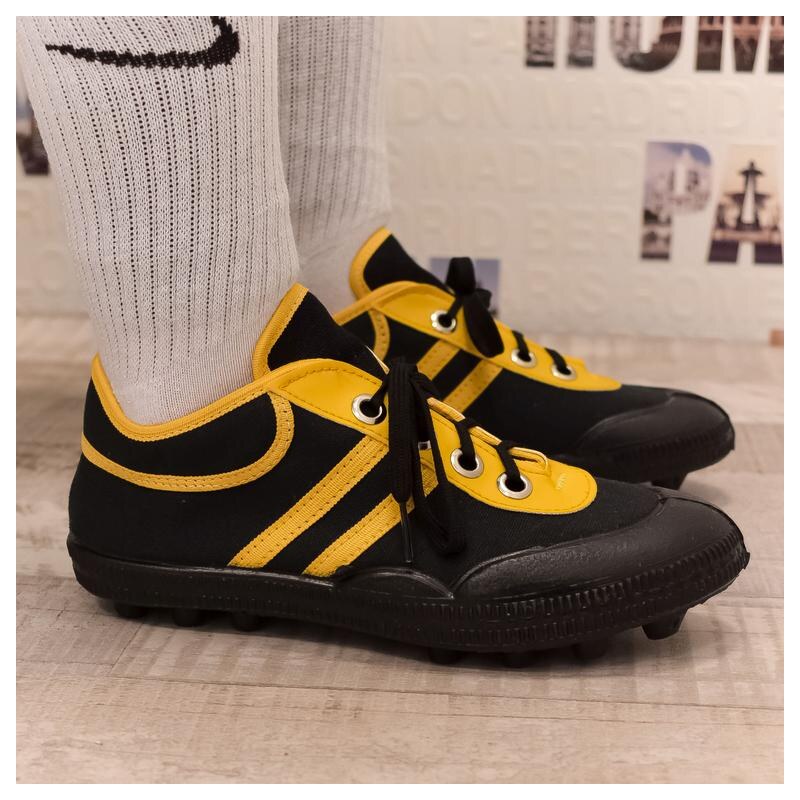 Chlapčenské čierne kopačky TOGA DINGO 36-40 32256987