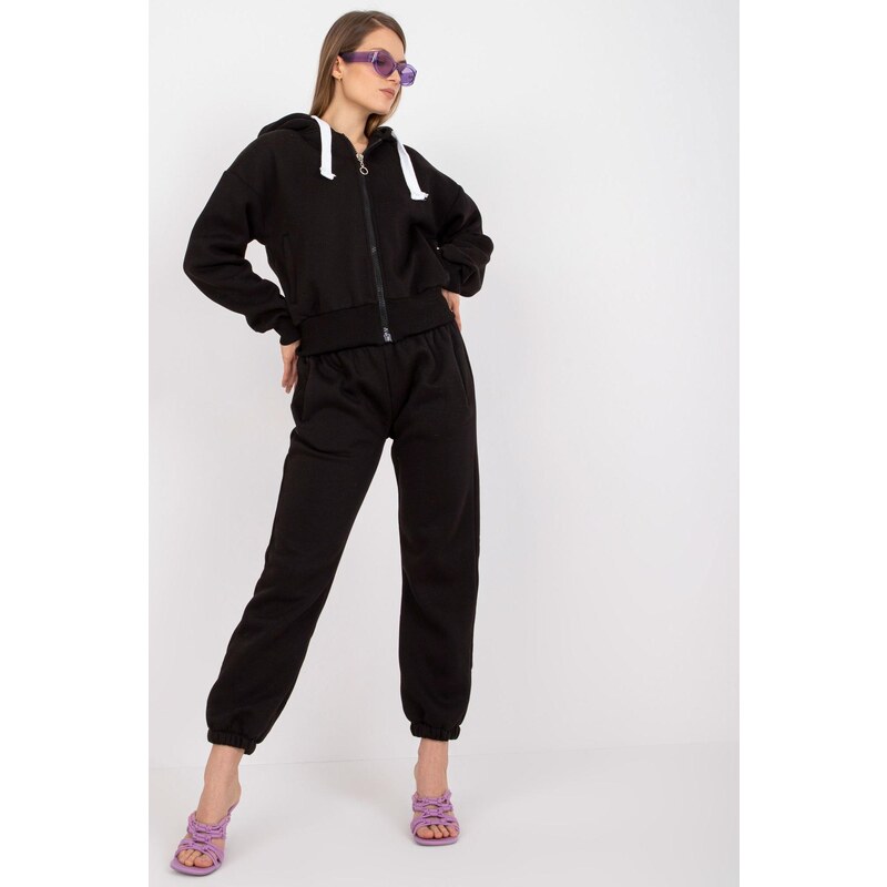 MladaModa Tepláková súprava bez potlače so zapínaním na zips model 32425310