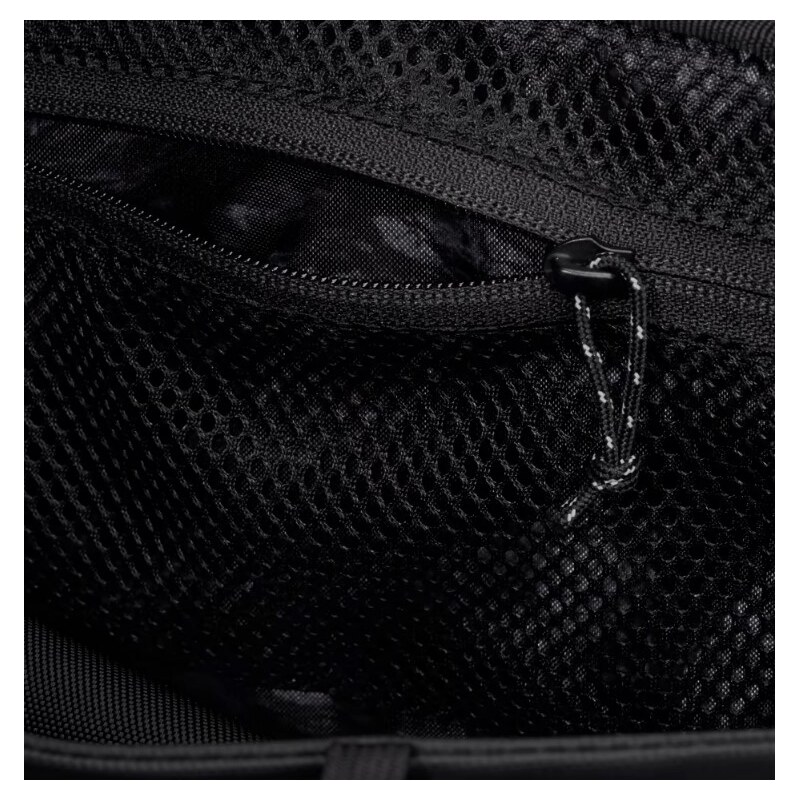 Mammut Seon Courier 20 black