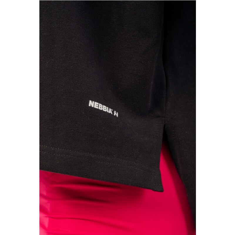 NEBBIA - Voľné crop tričko z organickej bavlny 417 (black)