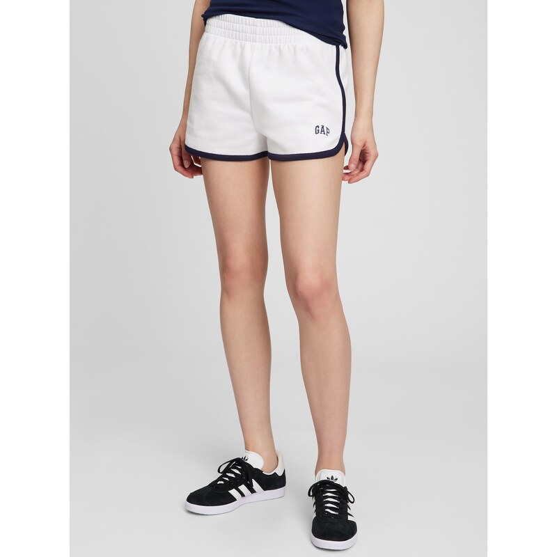 Biele dámske teplákové šortky s logom GAP 50531566