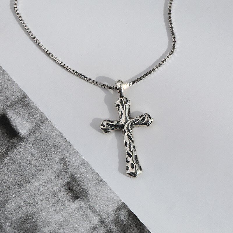 Olivie Strieborný náhrdelník KRÍŽIK 5951 32915937