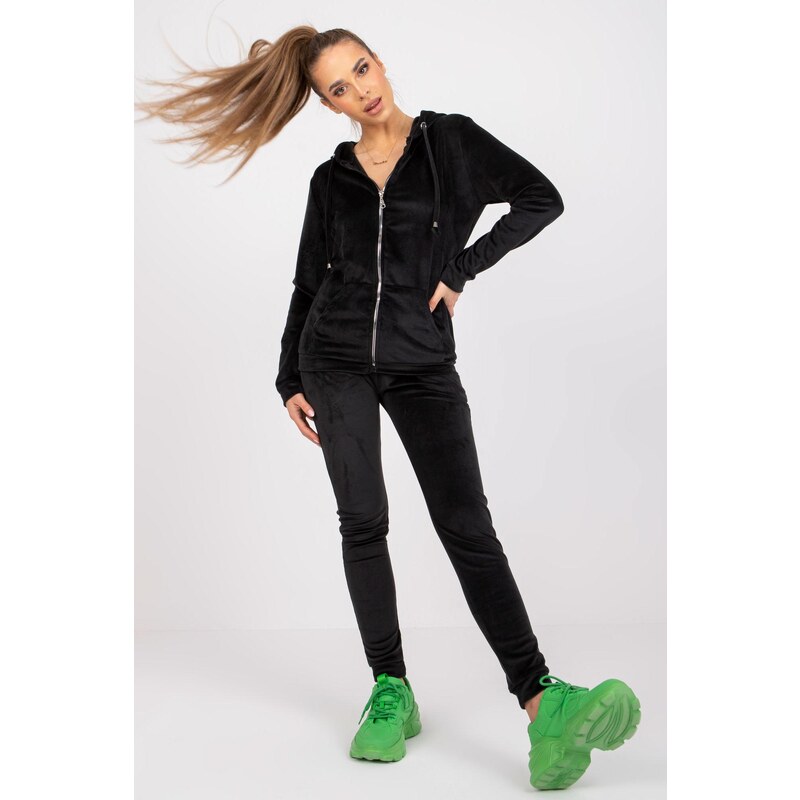 MladaModa Velúrovo-viskózová tepláková súprava Ilaria čierna 33898529