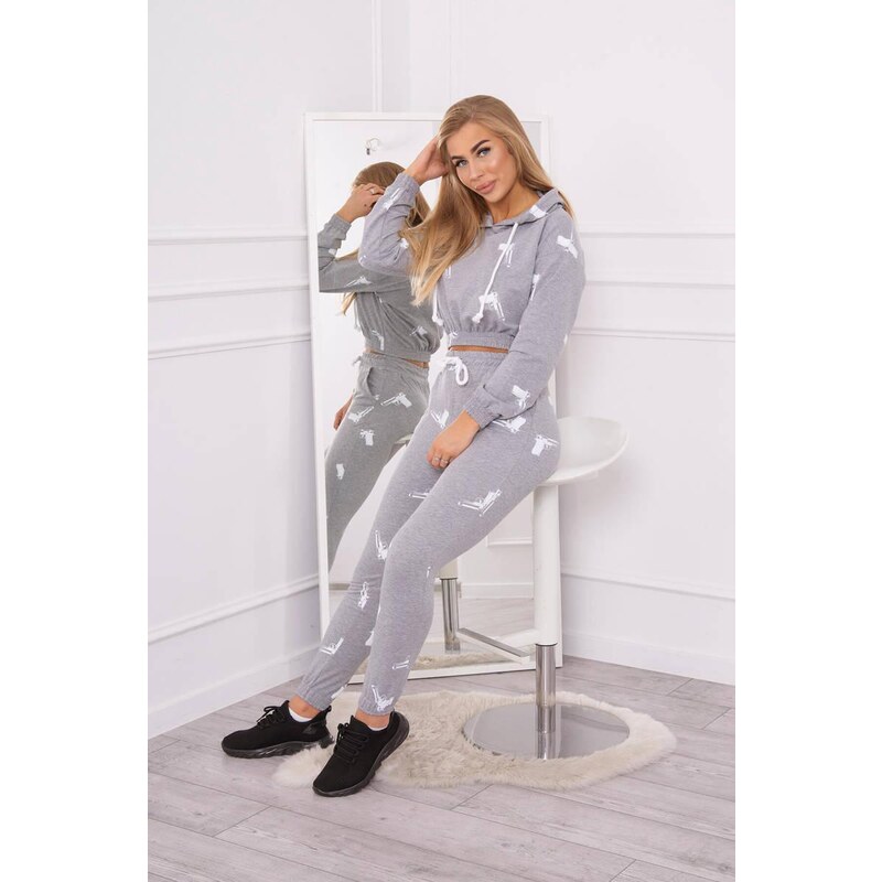 MladaModa Tepláková súprava s potlačou pištolí model 9244 šedá 23211225