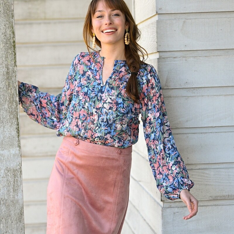 Blúzka z žakárového voálu a žabkovanými ramenami indigo/ružová 052 48147975