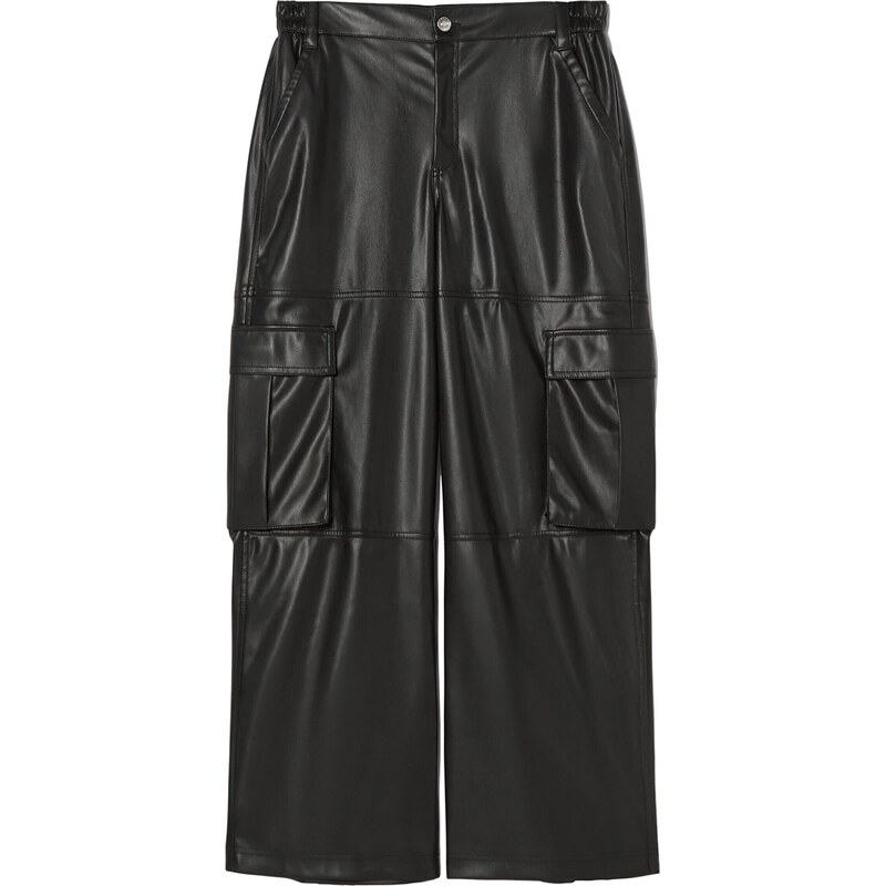 Bershka Nohavice čierna 35250518