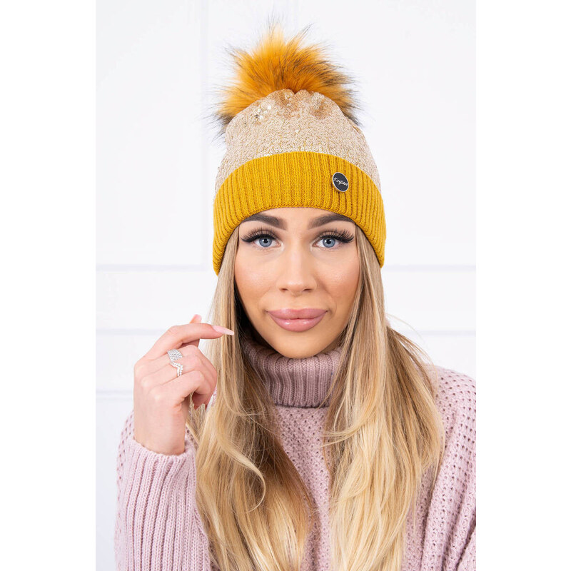 MladaModa Dámska čiapka s flitrami a kožušinkovým brmbolcom K198 27123209