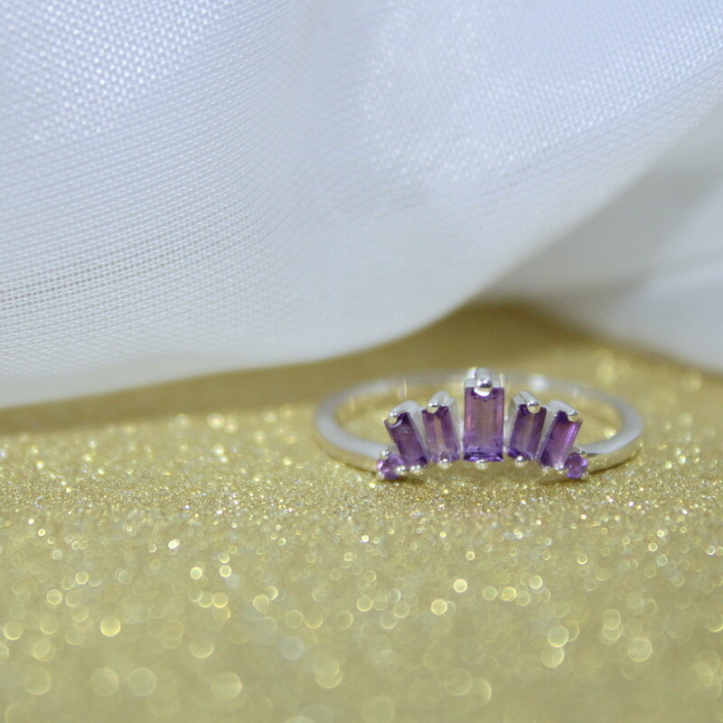 Klenoty Amber Luxusný strieborný prsteň s ametystom Queen