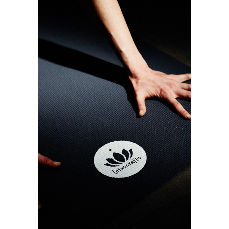 Lotuscrafts Yoga Mat MUDRA XL PVC podložka na jogu 195 x 61 cm x 5 mm