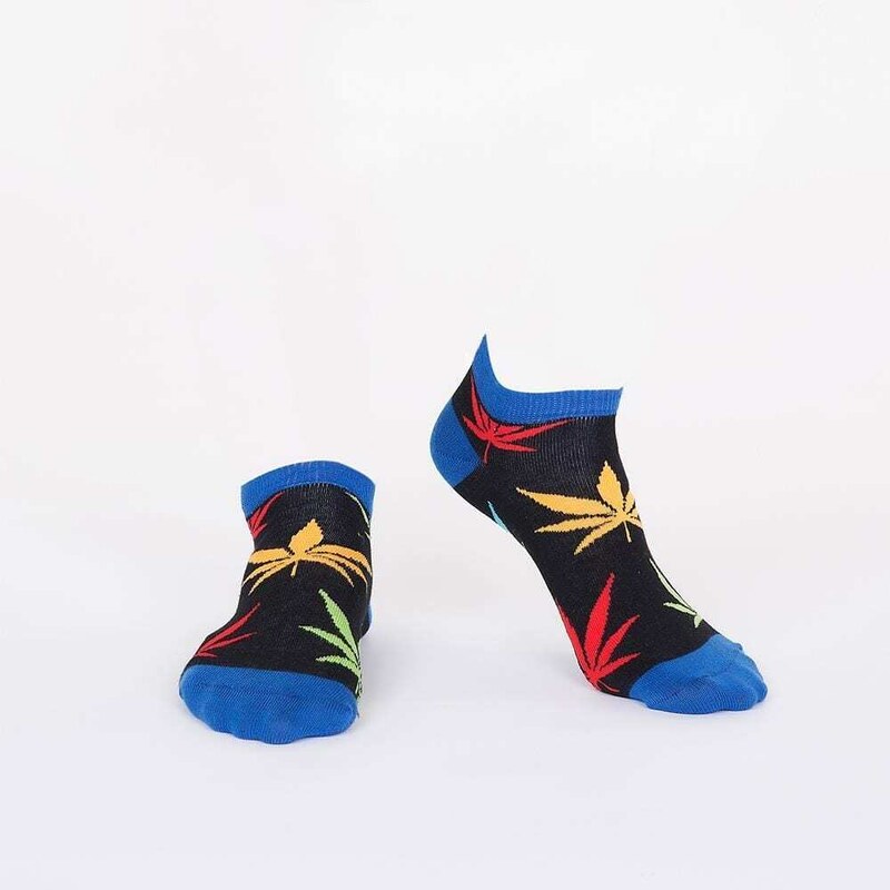 FASARDI Black short women's socks with colored leaves