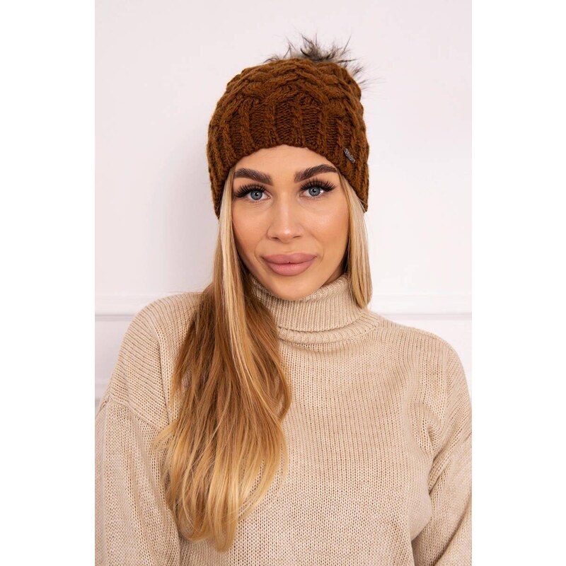 MladaModa Dámska čiapka s kožušinkovým brmbolcom K217 hnedá 36492516