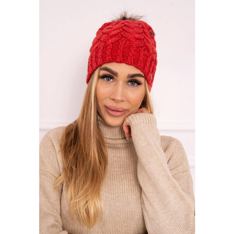 MladaModa Dámska čiapka s kožušinkovým brmbolcom K217 malinová 36492524