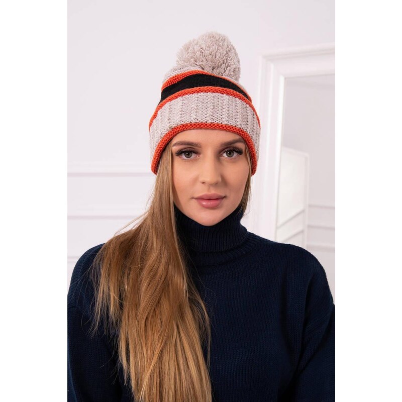 MladaModa Dámska čiapka s brmbolcom Kinga K297 svetlá béžová+čierna 36637004